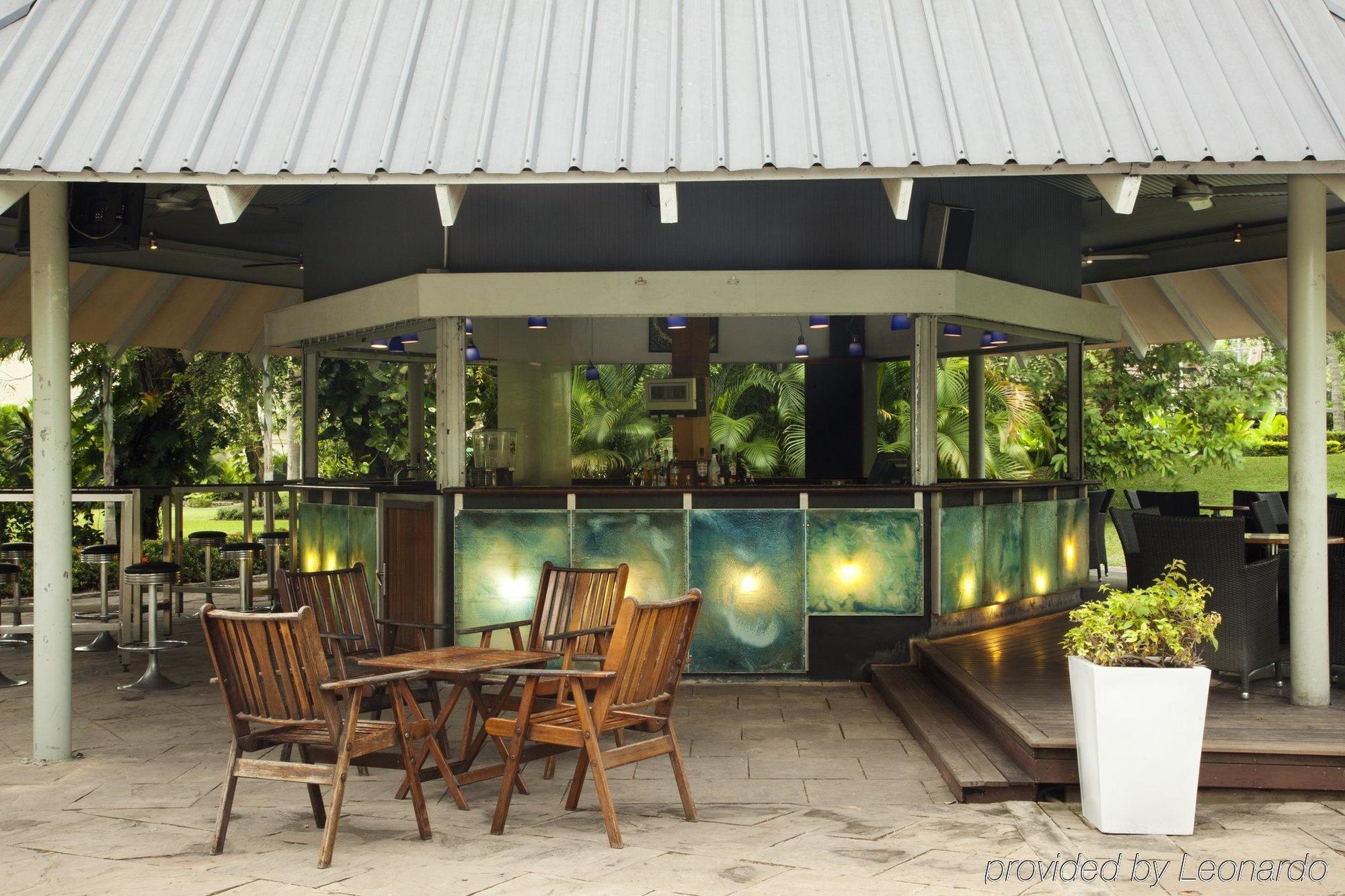 Holiday Inn & Suites Port Moresby By Ihg Extérieur photo