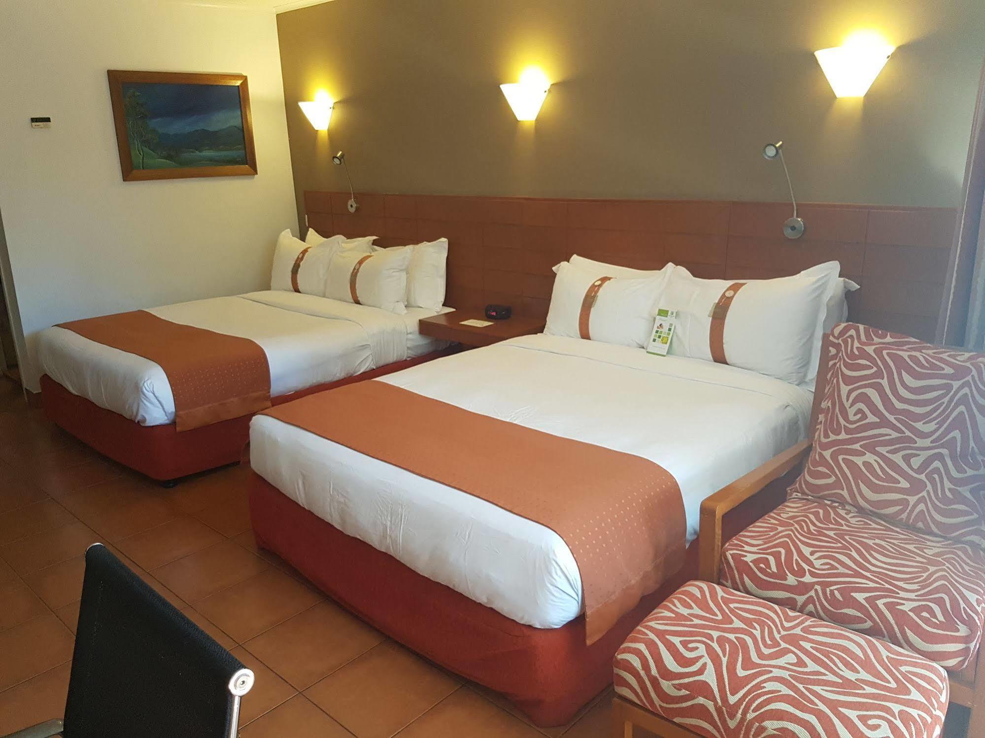 Holiday Inn & Suites Port Moresby By Ihg Extérieur photo